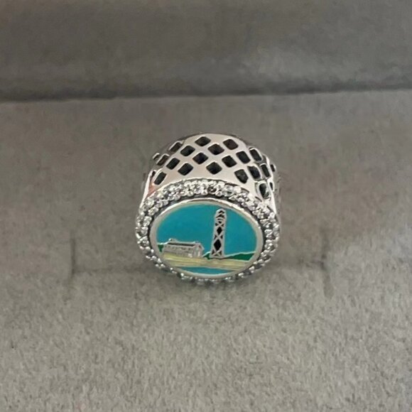 Pandora Cape Lookout Exclusive Charm Bead - Picture 2 of 4